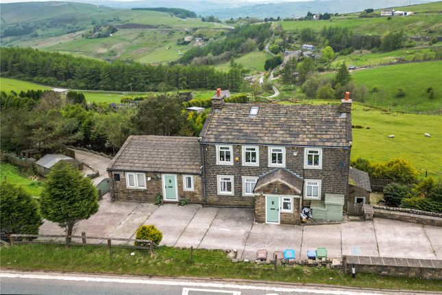 Standedge, Delph, Saddleworth, OL3 4 bed detached house for sale
