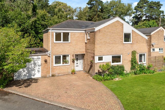 Shaftesbury Close, Berkshire RG12 5 bed detached house for sale
