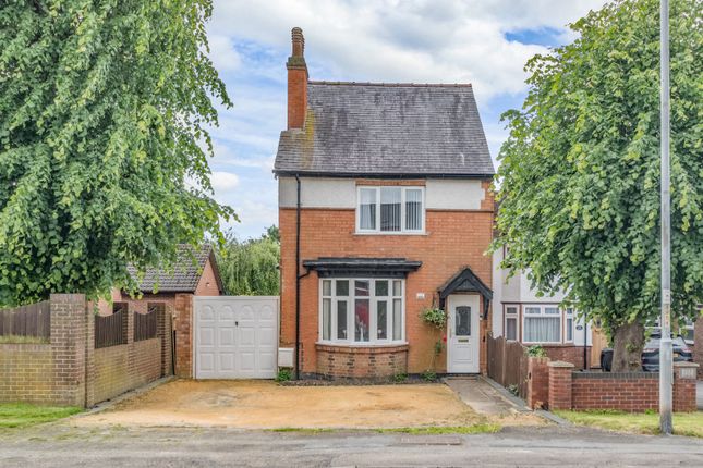 3 bed detached house