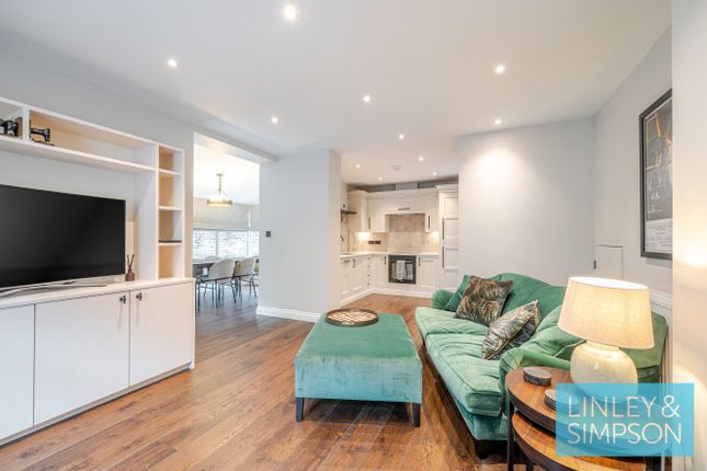 DENISON HALL, 52 HANOVER SQUARE... 3 bed end of terrace house for sale