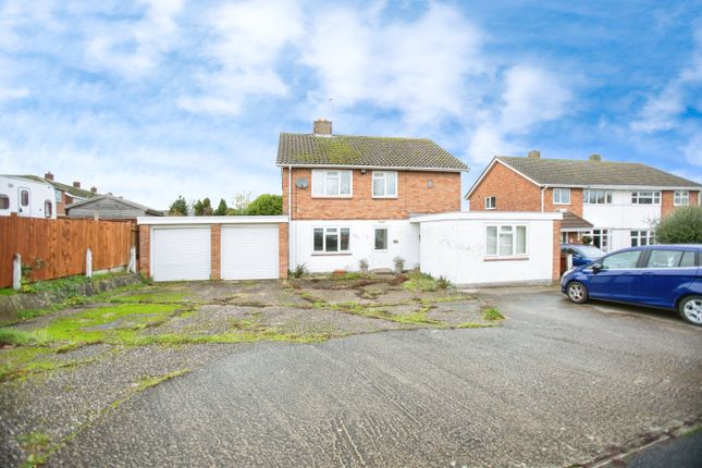 Royal Meadow Drive, Atherstone 4 bed detached house for sale