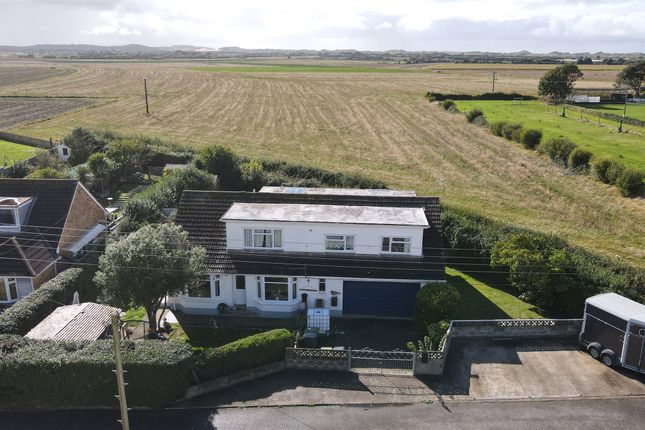 First Field Lane, Braunton, Devon, EX33 5 bed detached house for sale