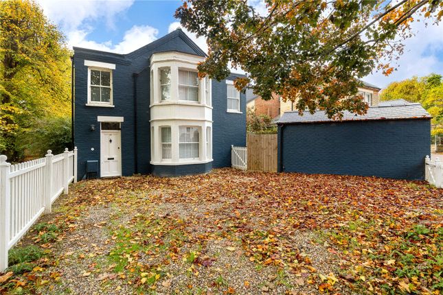 Carlyle Road, Cambridge, Cambridgeshire 3 bed detached house for sale