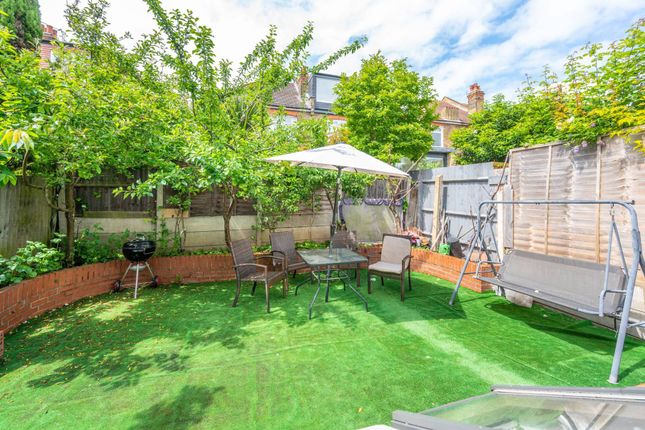 St Dunstans Avenue, Acton, London, W3 4 bed semi
