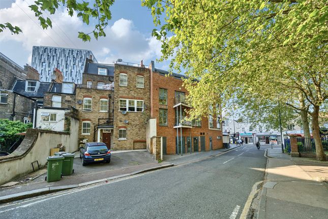 Brookhill Road, London 1 bed apartment for sale