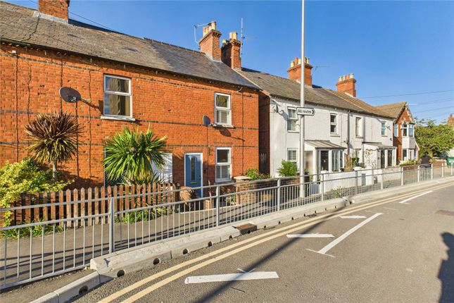 Kings Road, Newbury, Berkshire, RG14 2 bed end of terrace house for sale