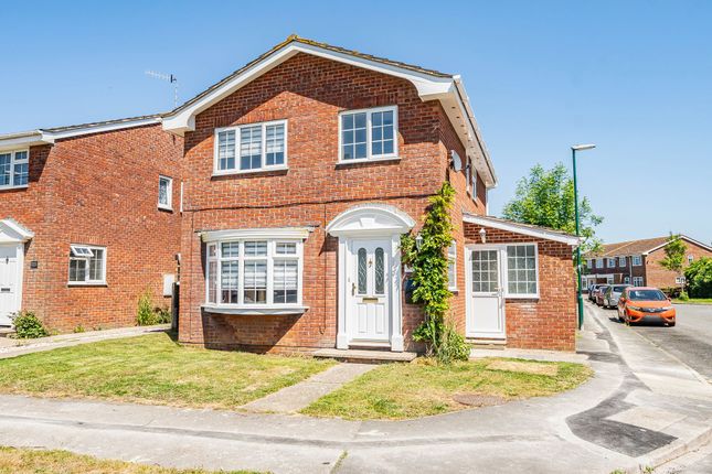 4 bed detached house