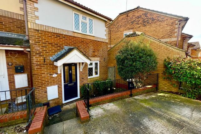 Wheatlands, Stevenage 2 bed end of terrace house for sale