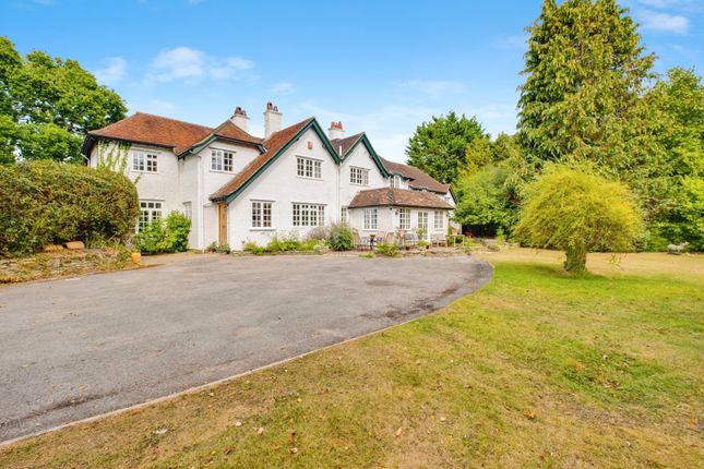 6 bedroom detached house for sale