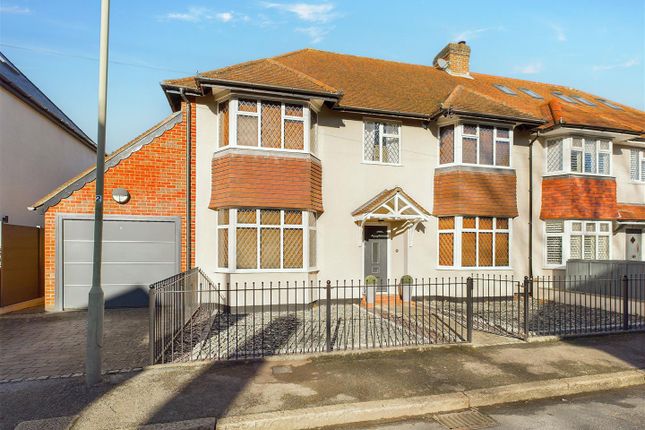 4 bedroom semi-detached house for sale