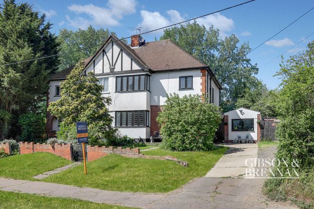 St. Nicholas Lane, Basildon, SS15 3 bed semi