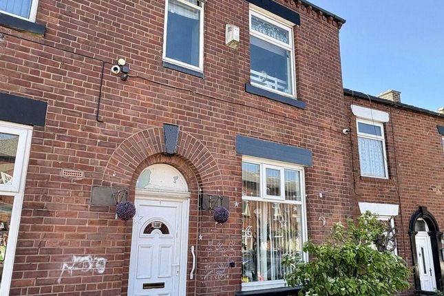 Roundthorn Road, Oldham, OL4 3 bed house for sale
