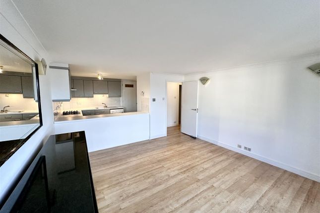 Admiral Walk, London W9 1 bed apartment for sale