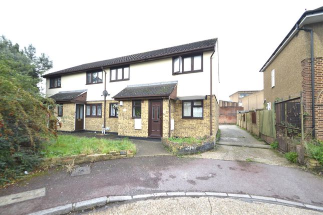 Emerald Gardens, Dagenham 2 bed apartment for sale