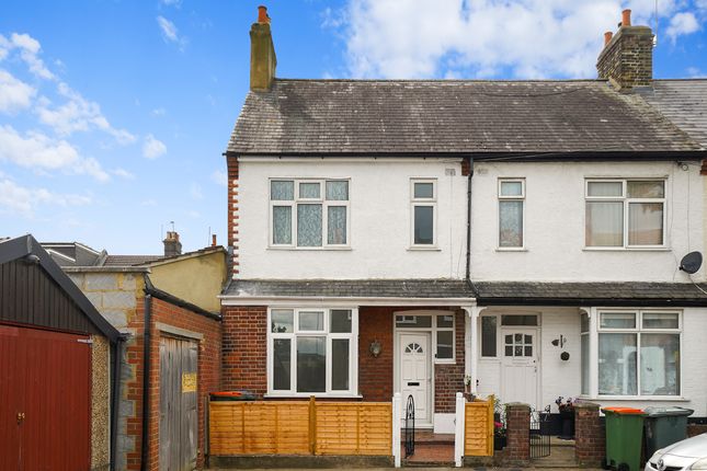 3 bedroom end of terrace house for sale