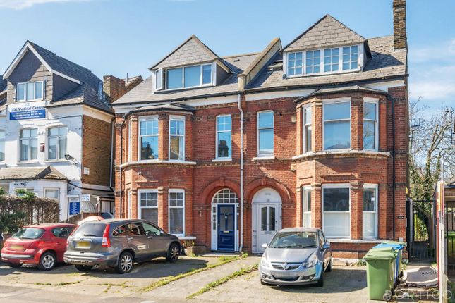 Lordship Lane, London 2 bed apartment for sale
