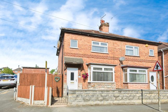 2 bedroom semi-detached house for sale