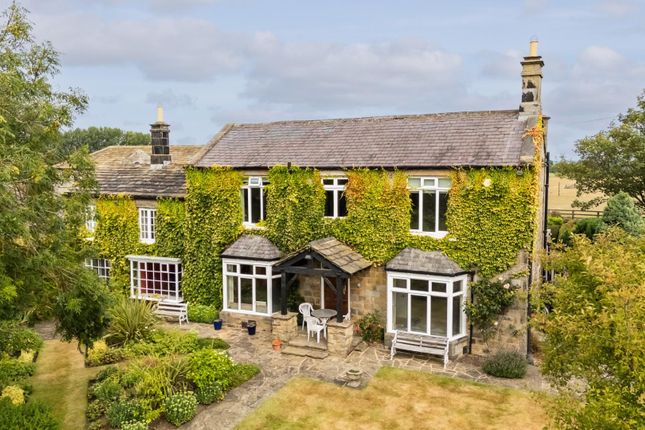 5 bed detached house