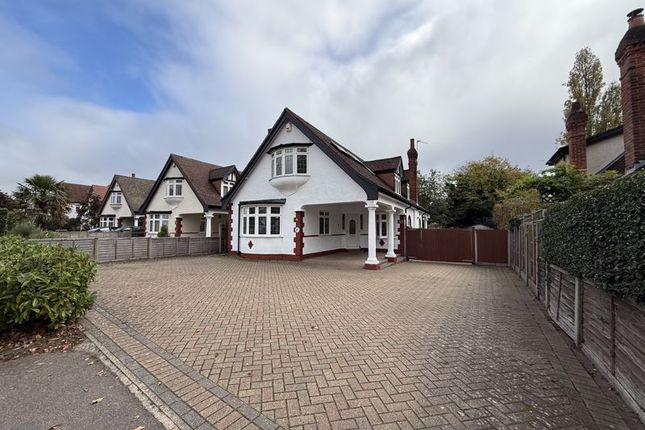 6 bedroom detached house for sale