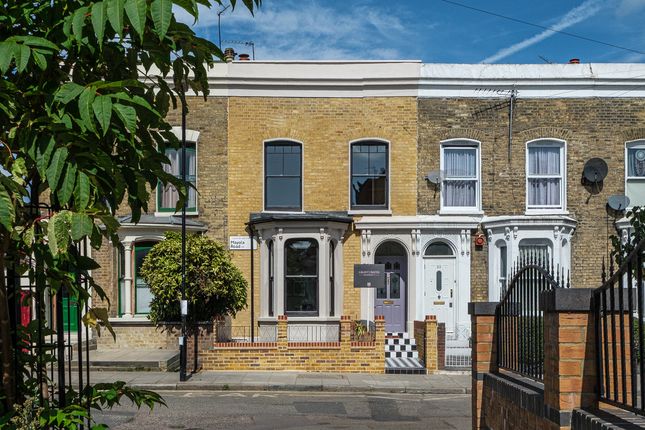 4 bedroom terraced house for sale