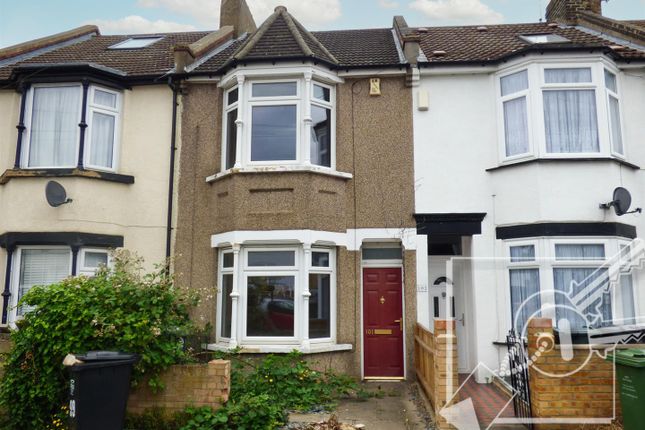 Knockhall Chase, Greenhithe 3 bed terraced house for sale