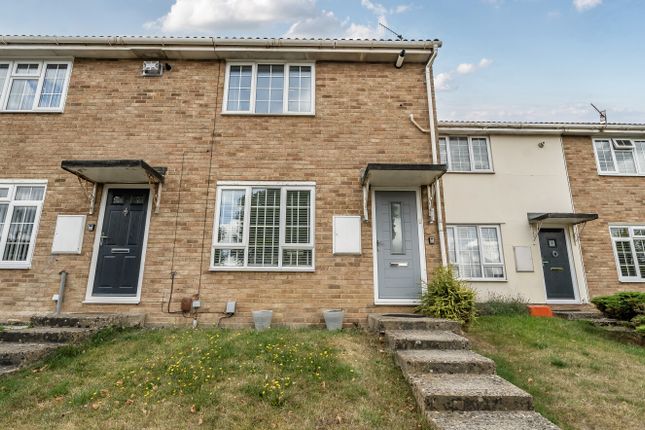 Avonmead, Greenmeadow, Swindon, SN25 2 bed terraced house for sale