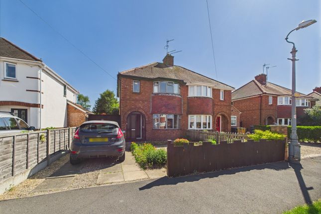 Woodstock Road, Worcester... 3 bed semi