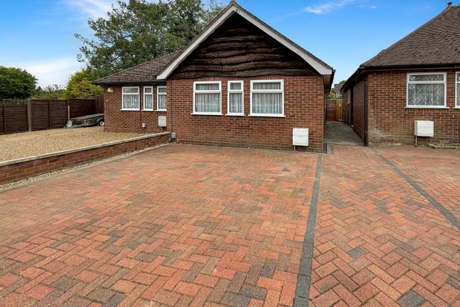 Periwinkle Lane, Dunstable LU6 2 bed semi