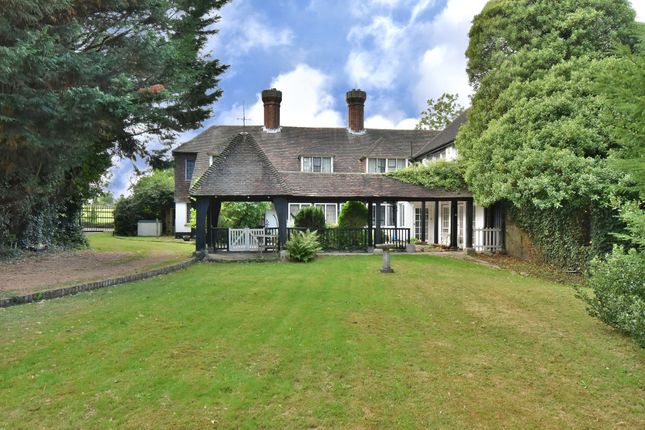 Nash Lane, Keston, Kent, BR2 6 bed detached house for sale
