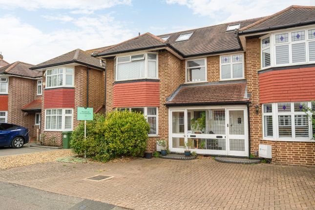 5 bedroom semi-detached house for sale