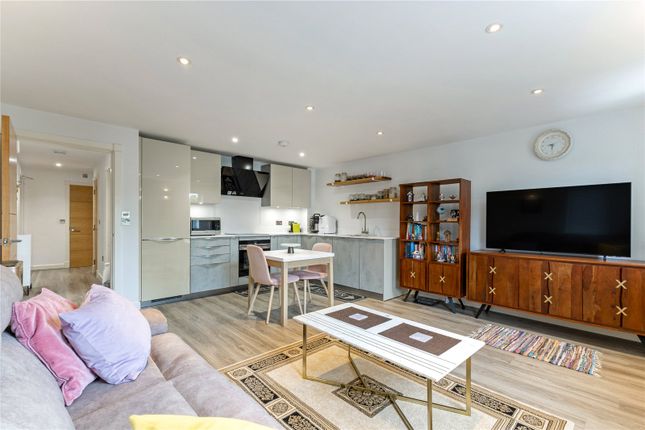 Onslow Road, Guildford, Surrey, GU1 2 bed apartment for sale