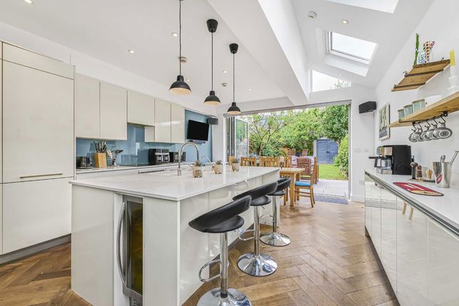 Haverhill Road, London SW12 4 bed terraced house for sale