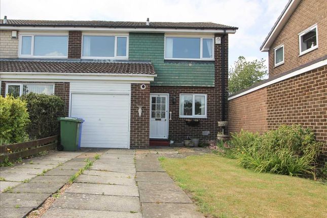 Mirlaw Road, Whitelea Chase, Cramlington 3 bed terraced house for sale