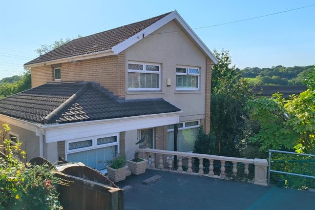 Dan Y Lan, Llanelli 3 bed detached house for sale