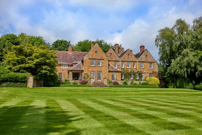 Cross Hill Road, Adderbury, Banbury... 6 bed equestrian property for sale