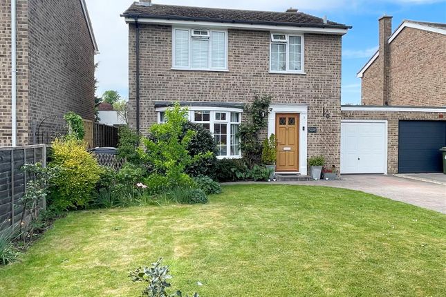 4 bedroom link detached house for sale