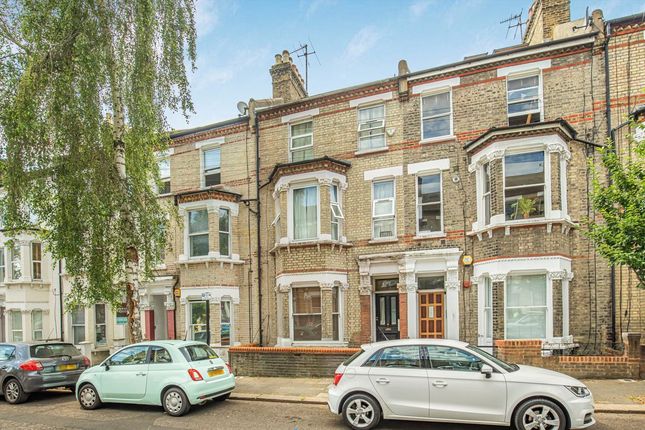St. Luke's Avenue, London SW4 1 bed flat for sale