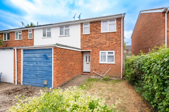 Blackwater, Camberley GU17 3 bed end of terrace house for sale