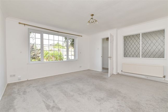 Falmer Gardens, Woodingdean... 2 bed semi