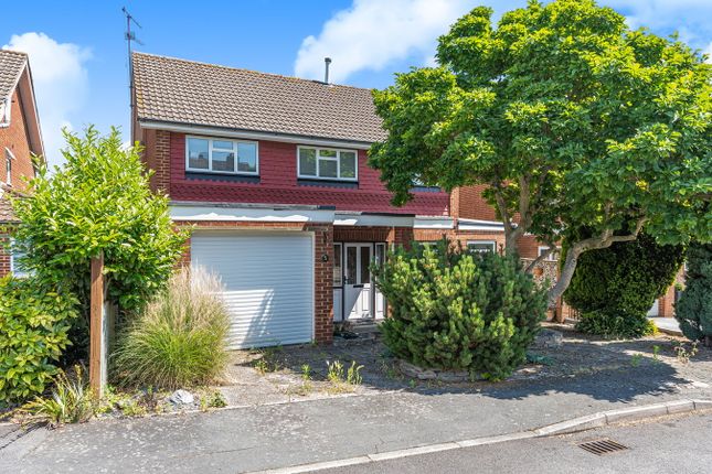 Falaise, Egham, TW20 3 bed detached house for sale