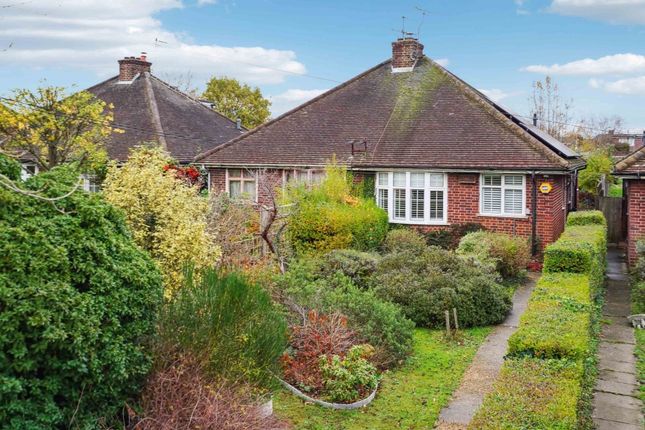 Love Lane, Iver SL0 3 bed bungalow for sale