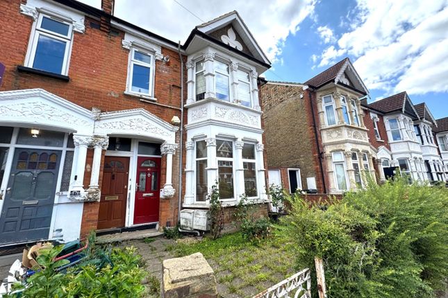 Hounslow, TW3 1 bed flat for sale