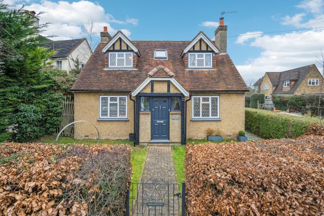 GERRARDS CROSS SL9 3 bed detached house for sale