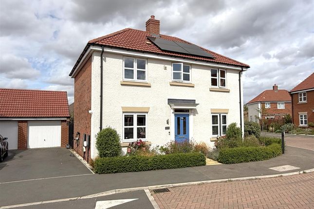 Hardy Close, Bottesford 3 bed detached house for sale