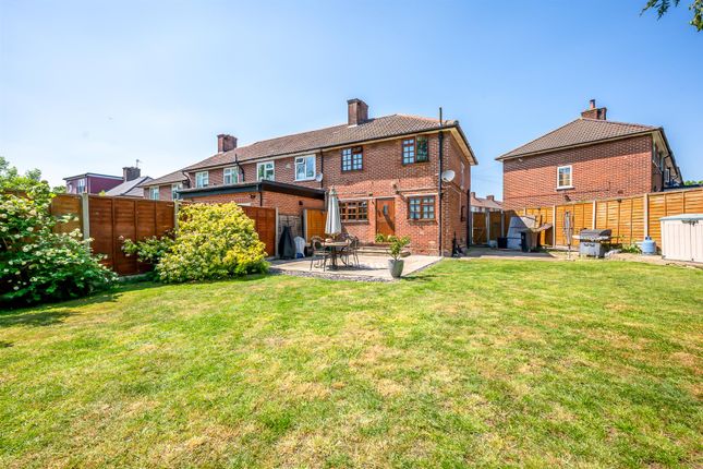 3 bed end terrace house