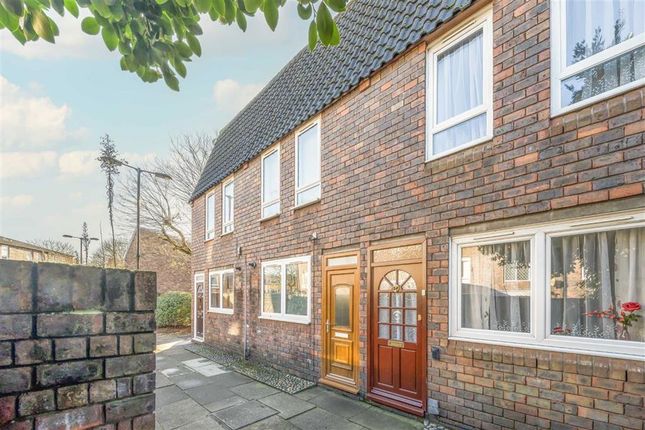 Gilmore Road, London SE13 2 bed house for sale