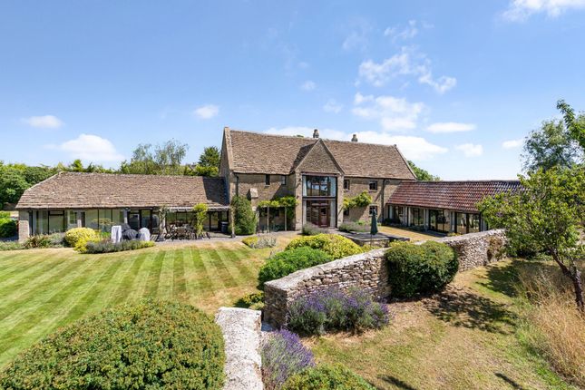 6 bedroom detached house for sale