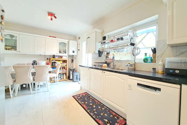 5 bed terraced house