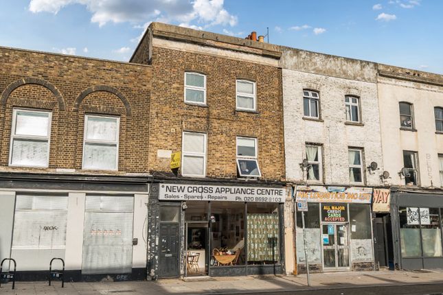 Lewisham Way, London, SE14 3 bed terraced house for sale