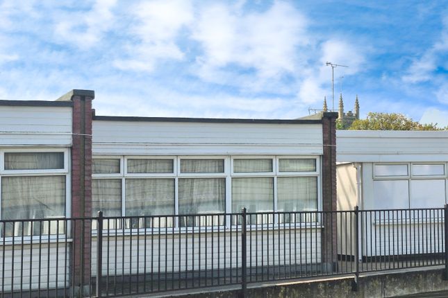 Studio flat for sale